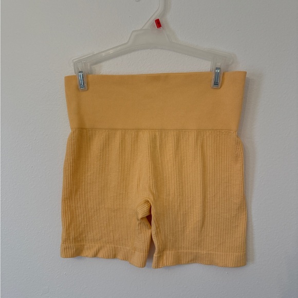 Colsie Yellow Ribbed Shorts - Picture 1 of 3